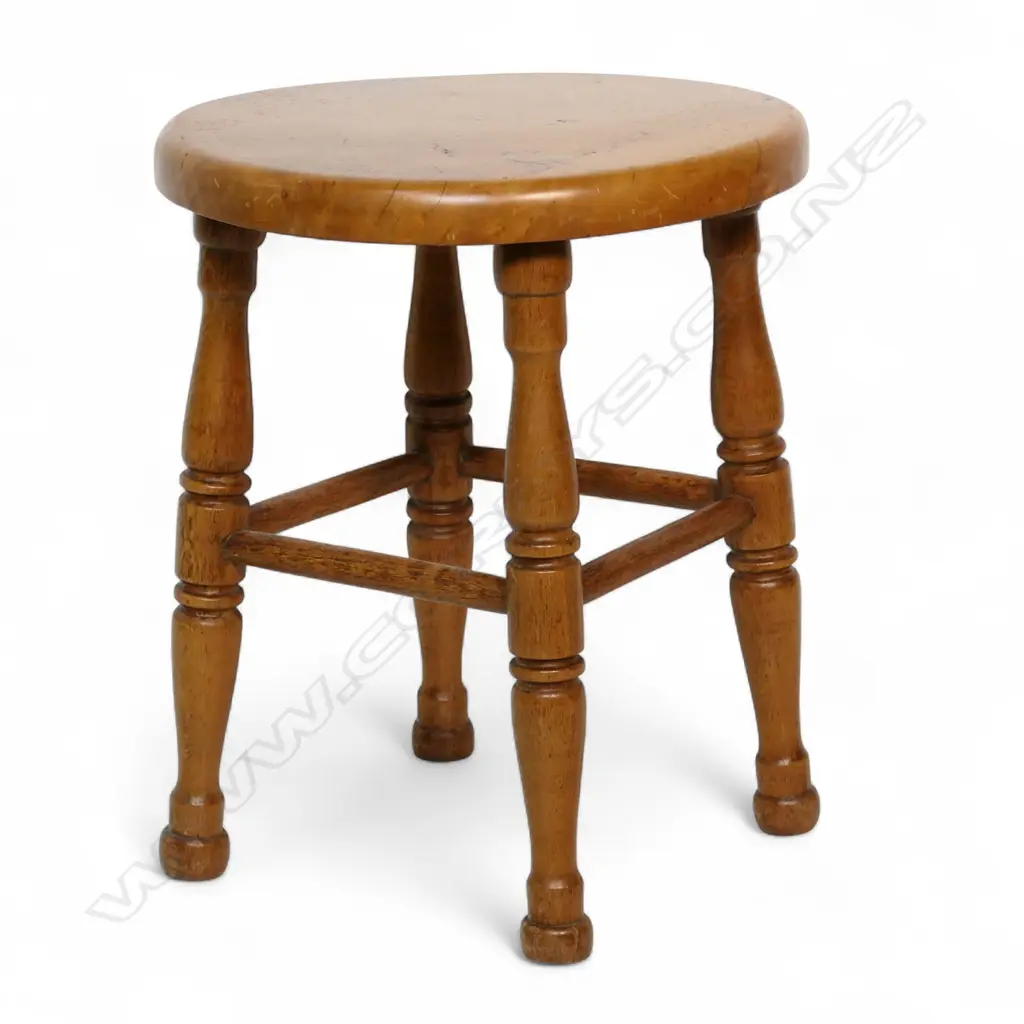 A c.1900 solid burr wood circular topped stool, Image 1++